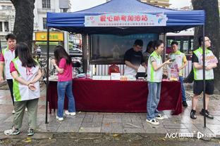 ?1月中旬拉塞尔重回首发后场均22.8分6.4助 期间湖人25战16胜