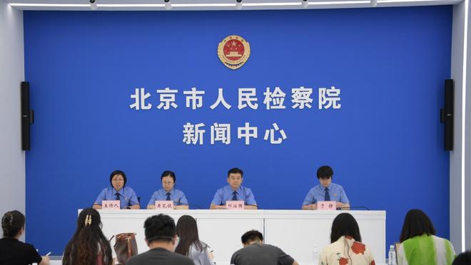 投篮&罚球一个不丢砍下三双：史上仅约基奇、威少等4人做到